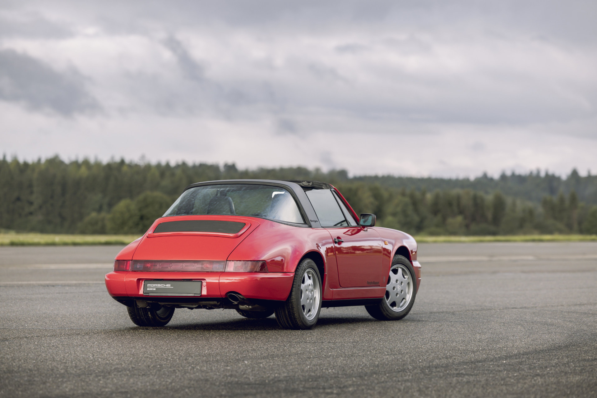 Porsche 964 Carrera 2 photographed from the rear three-quarter