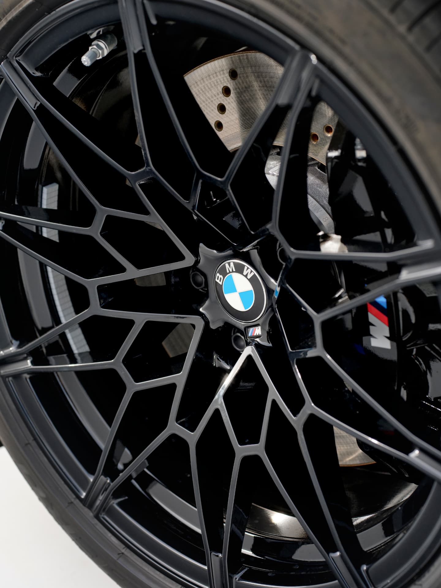 Wheel, brake disc and caliper detail of the BMW M3 G80
