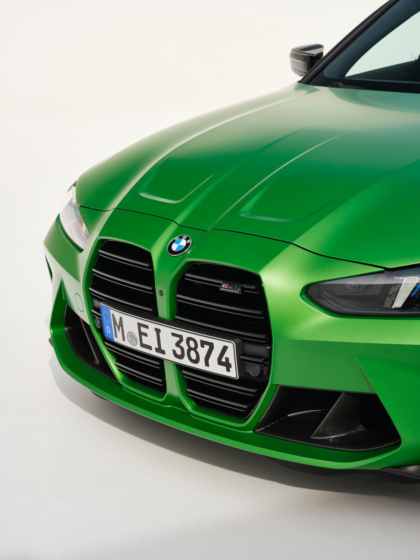 Front grille and cooling intakes of the BMW M3 G80